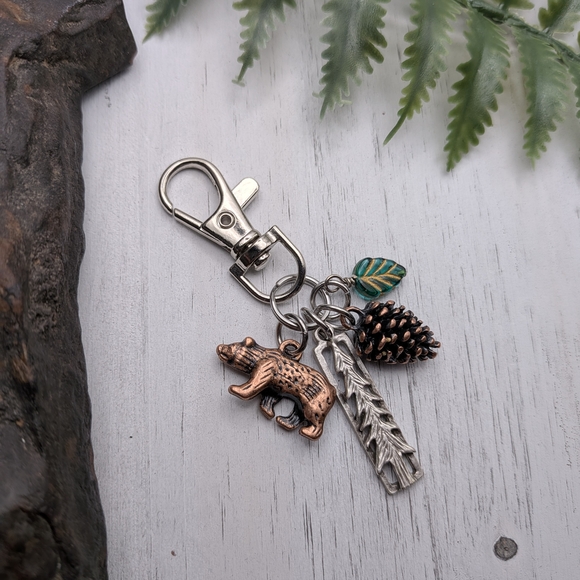 Nature-Themed Keychain with Bear and Pinecone Charms / Bear Purse Charm - Picture 2 of 4